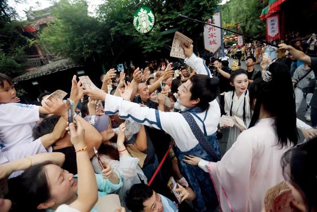疯抢！“皇帝”不够用了