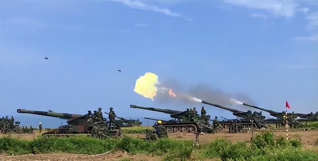 特朗普通告全球，解决台湾问题，中国自己决定	，外交部的回应亮了