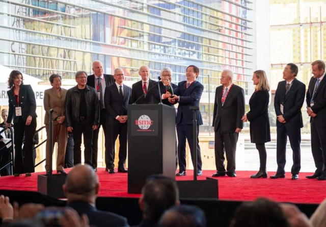 民进党丢掉底线，将资产移交美国，台富商将访陆	，郑丽文强烈批评