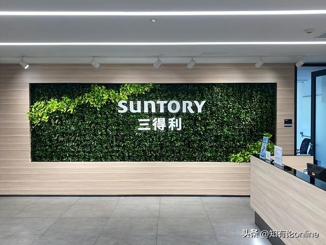 一年捞金1653亿，击败农夫山泉、统一，日本饮料被误认国货30年