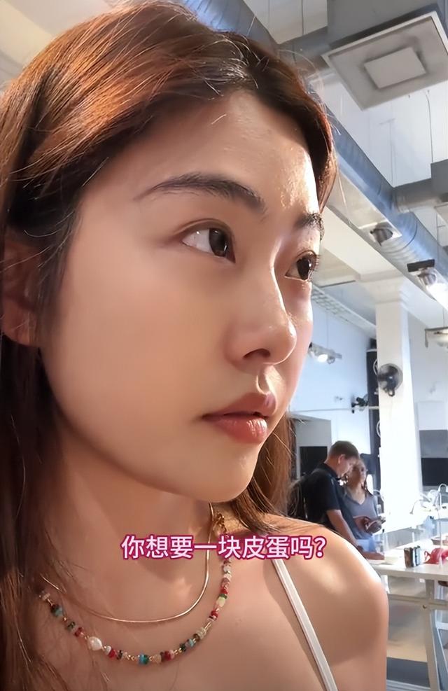 博主在瑞典逛 恶心食物博物馆，燕窝 猪脑就忍了，看到皮蛋绷不住了