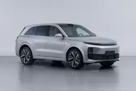 建议长途自驾游开的4款车，安全舒适，底盘稳定，时速150都不飘图片