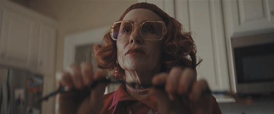 票房破19亿！漫威退下来3位演员，联手拍R级片，给老东家上了一课