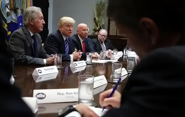 日本援兵来了？9国共谋对抗中国，俄罗斯准备下场，我外交部发话