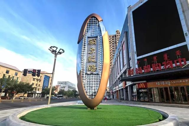 微光如炬 感恩有你——致敬那达慕的隐形守护者