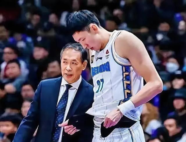 北京首钢105：86大胜天津，三大国手观战，赛后收到3大利好消息！