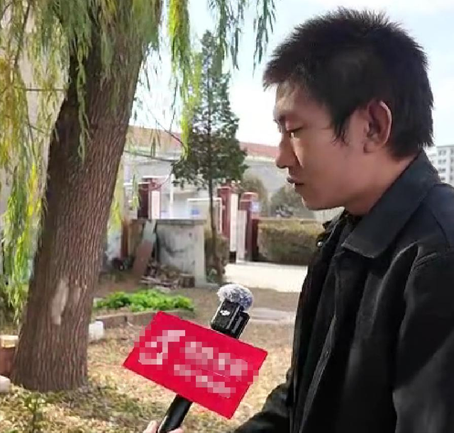 狗主人被反杀案开庭，9人闯门打砸，妻子后悔冲动，更多细节披露