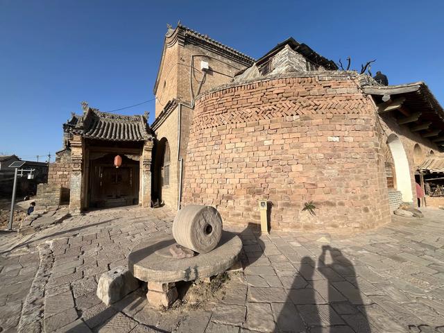 山西全境自驾游第一天：汾酒风景区、李家山村