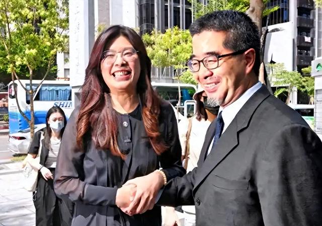 郑丽文呼吁大陆，共同对付民进党，若无大陆相助	，很难下架民进党