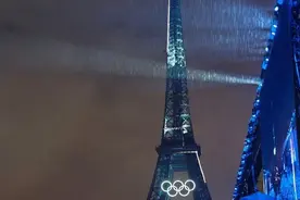 巴黎奥运开幕式有喊好的，有吐槽甚至愤怒的，马克龙：这就是法国图片