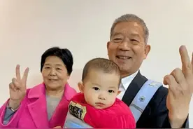 4年前，山东67岁大妈意外怀孕，扬言不会麻烦子女，如今怎样了？图片