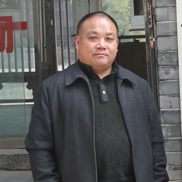释永信家庭情况：大哥开武校，四弟已出家，母亲和二哥一起生活
