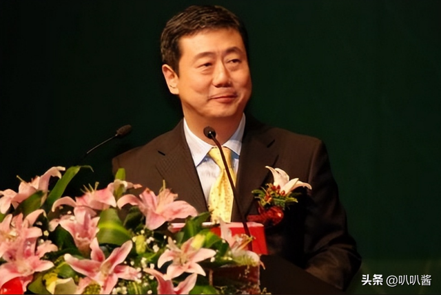 被逮捕的四位央视主持人，个个都沦落到阶下囚，最严重的出卖国家