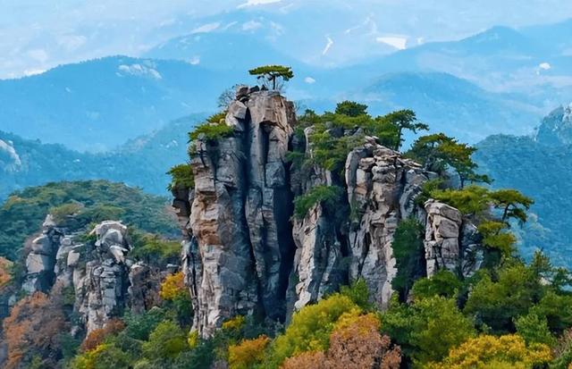 山东省16个地级市，面积、人口、GDP、5A景区、高校等数据比较
