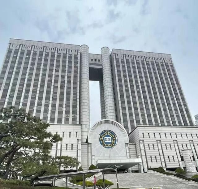 韩国检察厅为何会成“总统克星”