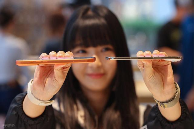 iPhone Air 激活量曝光，这里面门道可不少