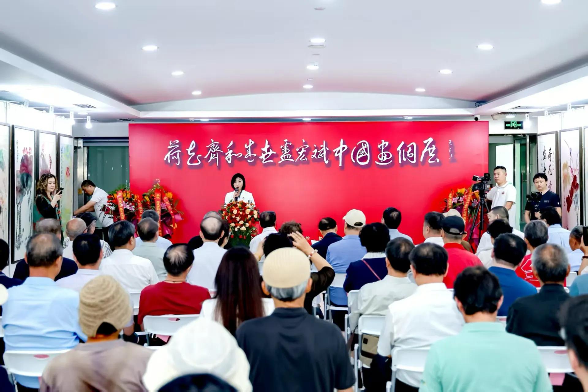 王成志应邀为中宣盛世国际书画院主办中国画个展和研讨会题写会标 王成志应邀为中宣盛世国际书画院主办中国画个展和研讨会题写会标