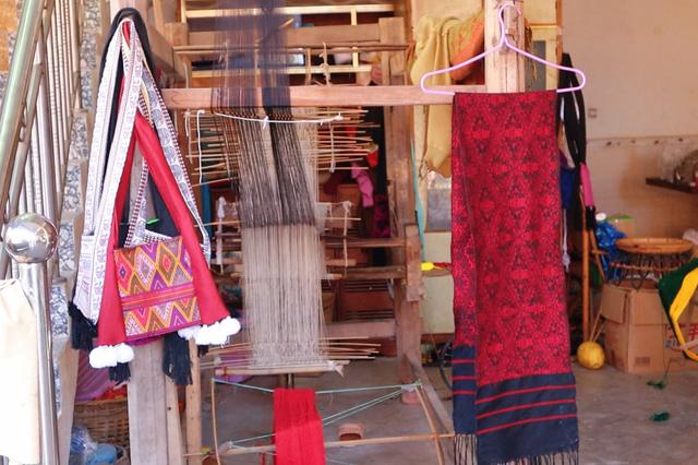 走进云南边陲清代古村，种植甘蔗，纺织，制陶，村中还有百年古寺