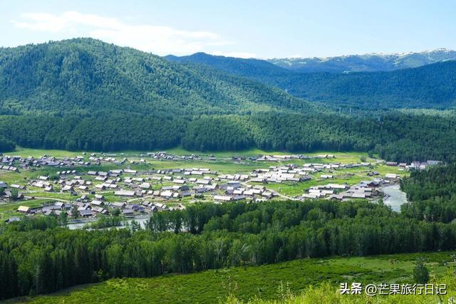 新疆与俄罗斯交界有个县，出了三个世界级景点，风景绝美不输瑞士