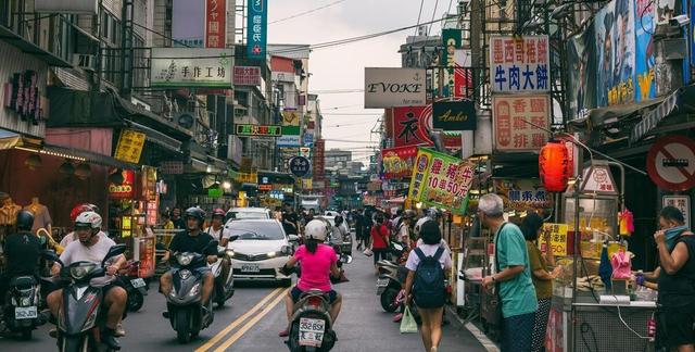 大学教授：“汉语在台湾是外来语，留在台湾是文化入侵！”
