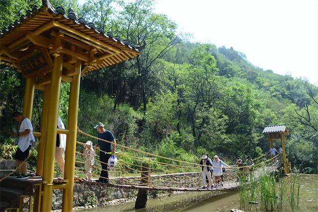 太原市文化旅游新地标——蒙山（大佛）景区