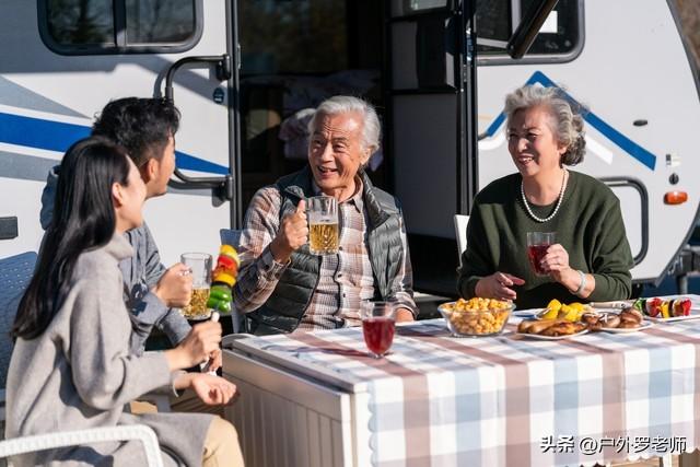 退休自驾游咋规划？跟着老司机一步一步来，第一次上路也不慌！