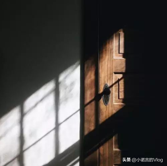 梦到去世的亲人、朋友，多半是这三种暗示