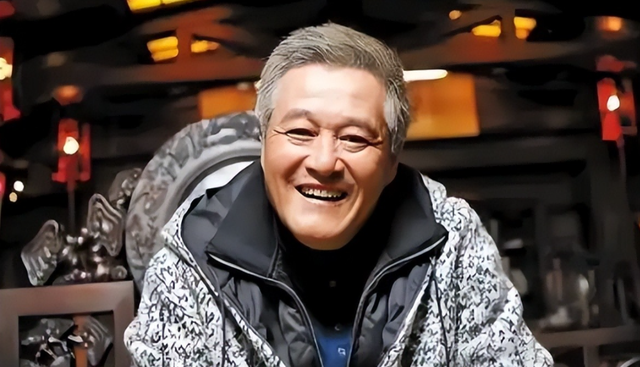 她曾是本山传媒第一美女，当红时被开除，如今与昔日判若两人