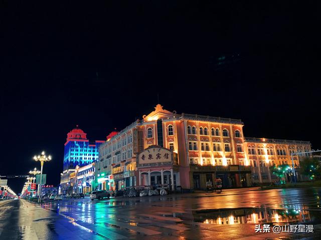 《油门踩到底！北京出发，一路向北奔向呼伦贝尔的星空与自由》
