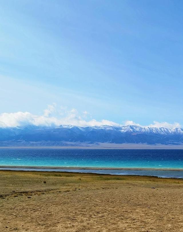 游新疆净海赛里木湖
