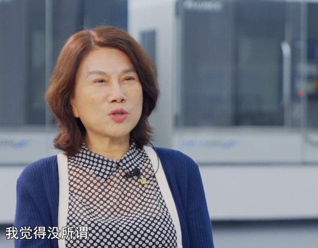 董明珠回应绯闻，王自如被众人嘲讽，网友挖出他办公室藏避孕套