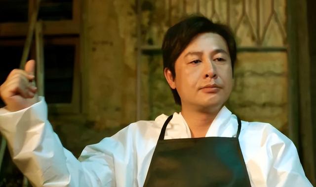 收手吧！资本家的“丑孩子”，笑的比哭还难看，别霍霍观众眼睛了