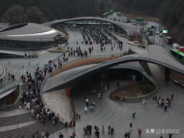 收官！2026马年春节九寨沟景区绘就文旅融合新图景