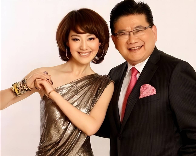 私生活混乱	、被央视开除、陪睡上位？王冠身上的标签究竟有多离谱