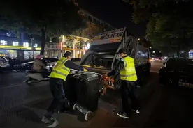 合肥首个小区进行垃圾桶统一出桶改革试点图片