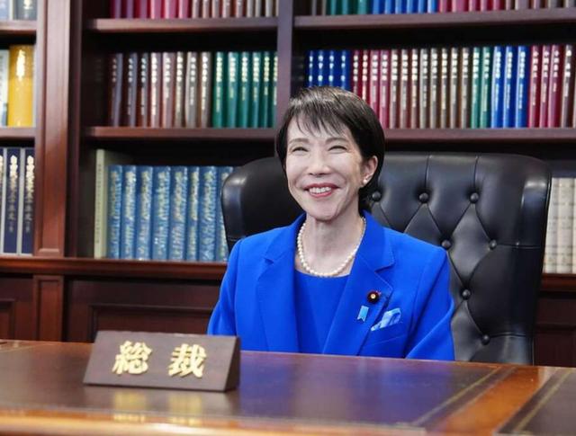 高市早苗另辟蹊径，大幅提高强军预算	，我们低估了这场“阳谋	”！