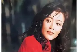 沉溺情色影像，过度放纵肉欲，丁嘉丽最终因无法自制欲望遭受后果图片