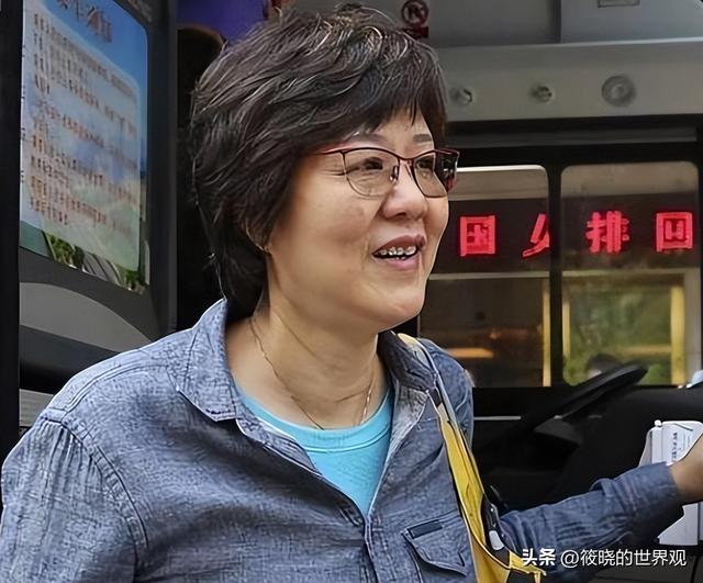 “铁榔头”沉迷医美无法自拔？64岁郎平大变样，差点就认不出来了