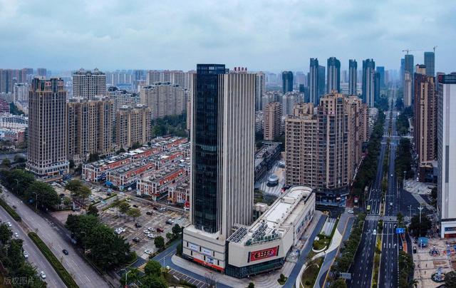 GDP排名来了！中国百强城市洗牌：济南升至第17，漳州49，绵阳78