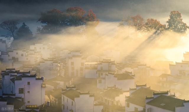 11月-12月适合去的8个古村镇，秋色浓烈，赏秋好时候