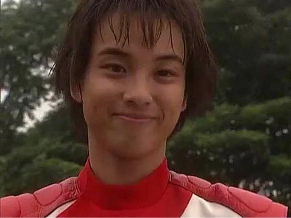 你相信光吗——奥特曼家族大全集