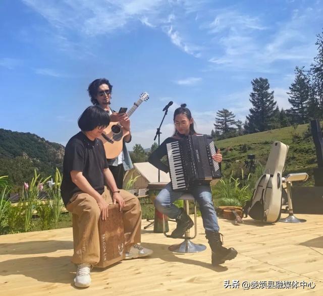 山西卫视《歌从黄河来》走进云顶山，“唱游山西”赋能我县文旅焕新