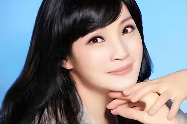 方季惟：25岁患上癌症遭公司吸血，56岁仍是处女，不遗憾也不寂寞
