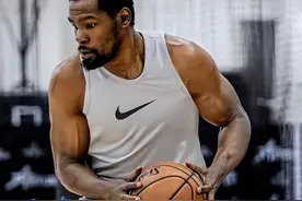 NBA5大“非人类”肌肉，威少胸肌 詹姆斯大腿 奥尼尔手臂图片