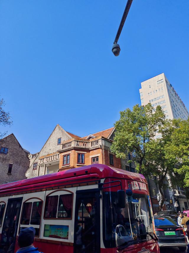 武汉的朋友们，这个字怎么读？“沌阳”大道！