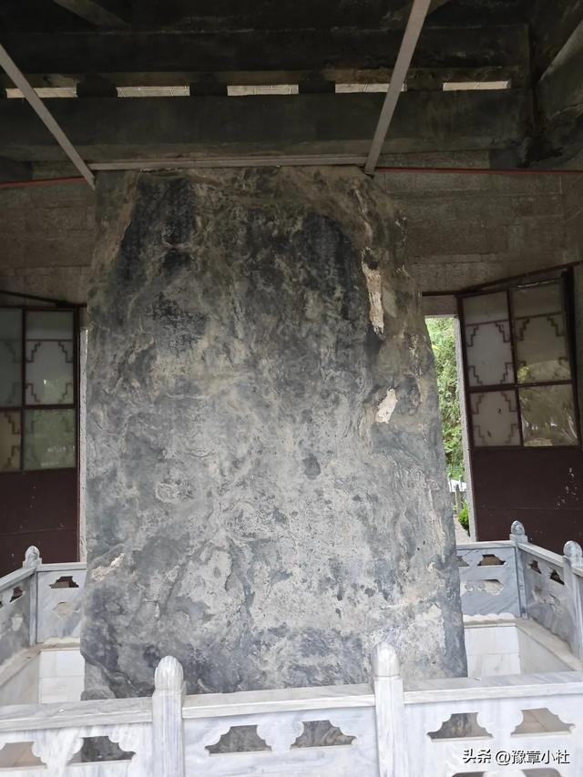 从世界恐龙谷到神秘的大理国，八天时间探秘云南奇境