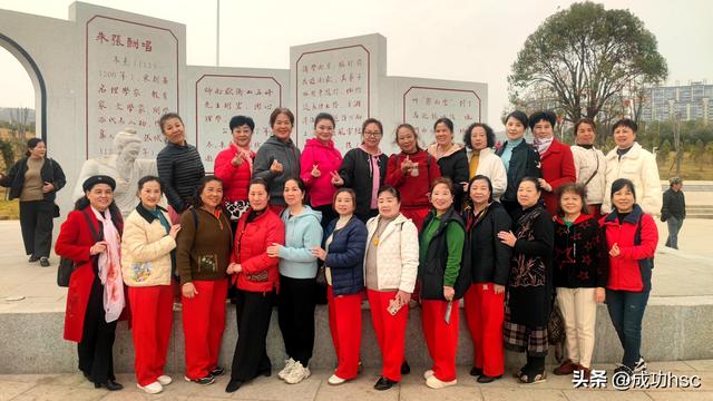 蒙牛别提多美衡阳公司专属版“衡山渡”一日游活动温情启动