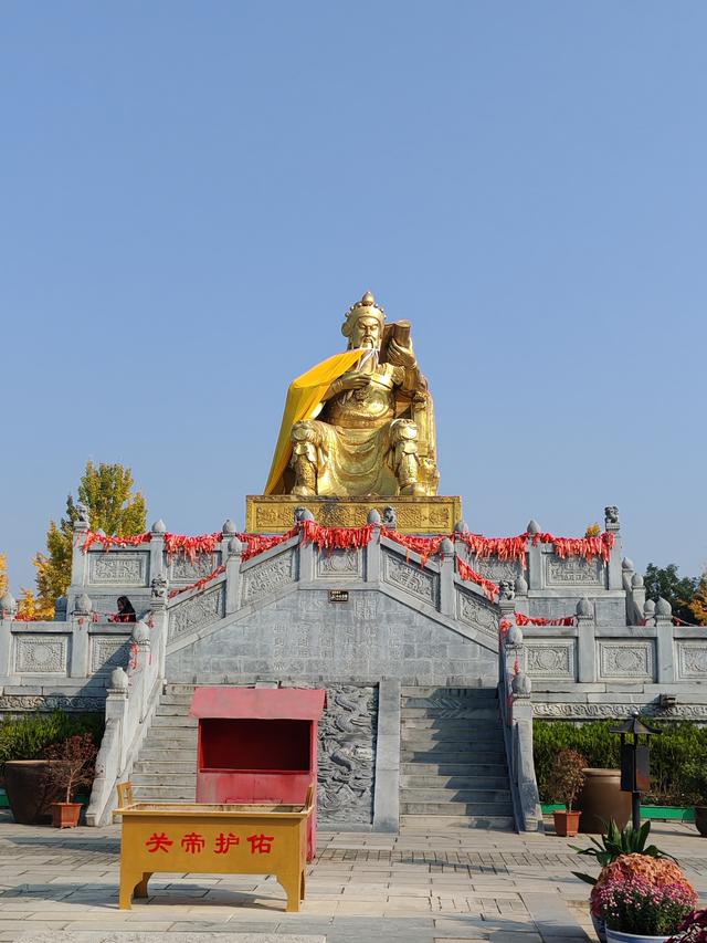 2025北京到海南行程第四天：从东到西游南阳，走现代路看古代景