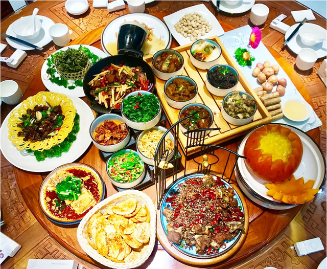 8月过半，假期余额不足！来凤县旅游，一键解锁清凉与欢乐