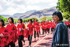 张桂梅校长又火了！华坪女高再创佳绩，159名女生有150人突破重围图片